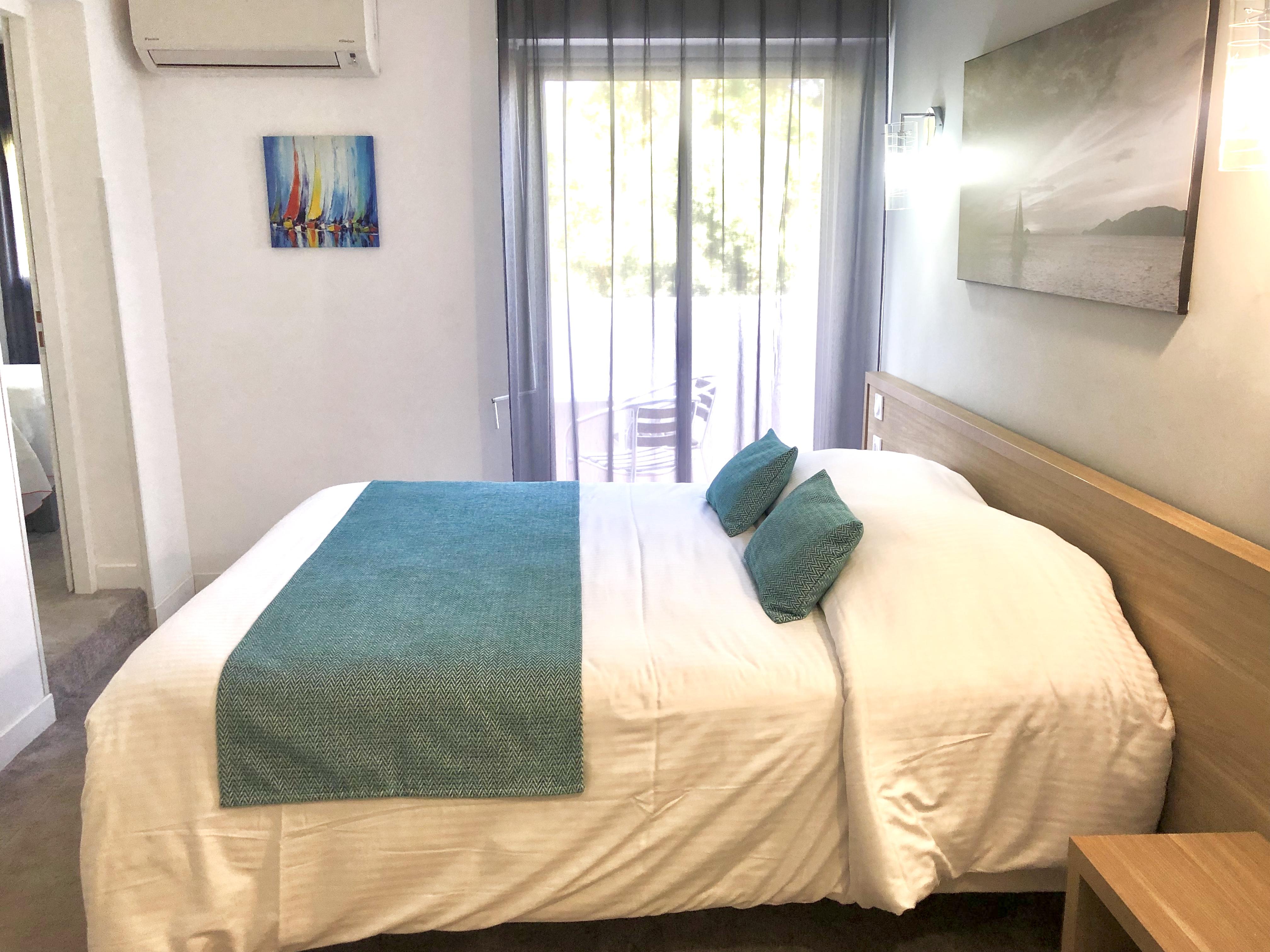 בורם-לה-מימוזה Hotel La Voile מראה חיצוני תמונה