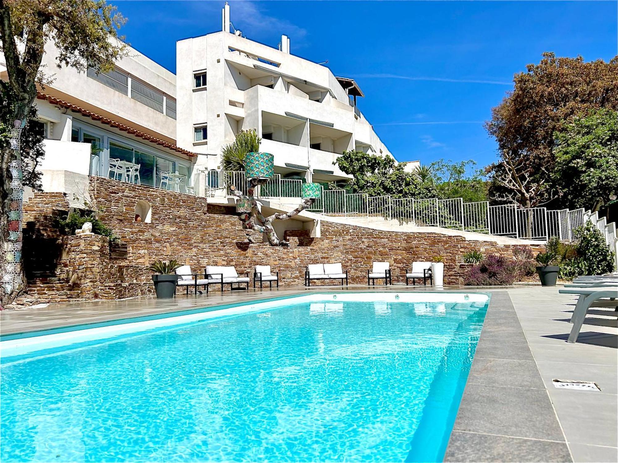 בורם-לה-מימוזה Hotel La Voile מראה חיצוני תמונה