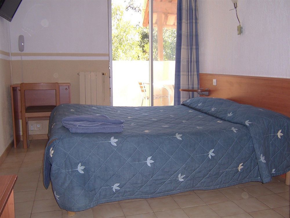 בורם-לה-מימוזה Hotel La Voile מראה חיצוני תמונה