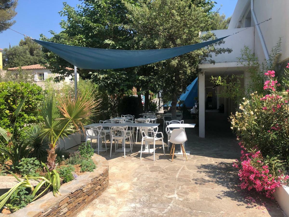 בורם-לה-מימוזה Hotel La Voile מראה חיצוני תמונה